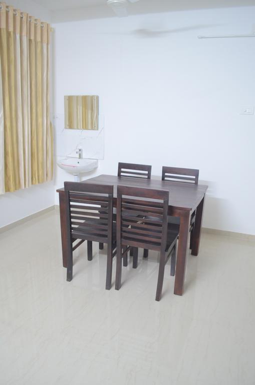 Blackroots Serviced Apartments Coimbatore Exterior foto